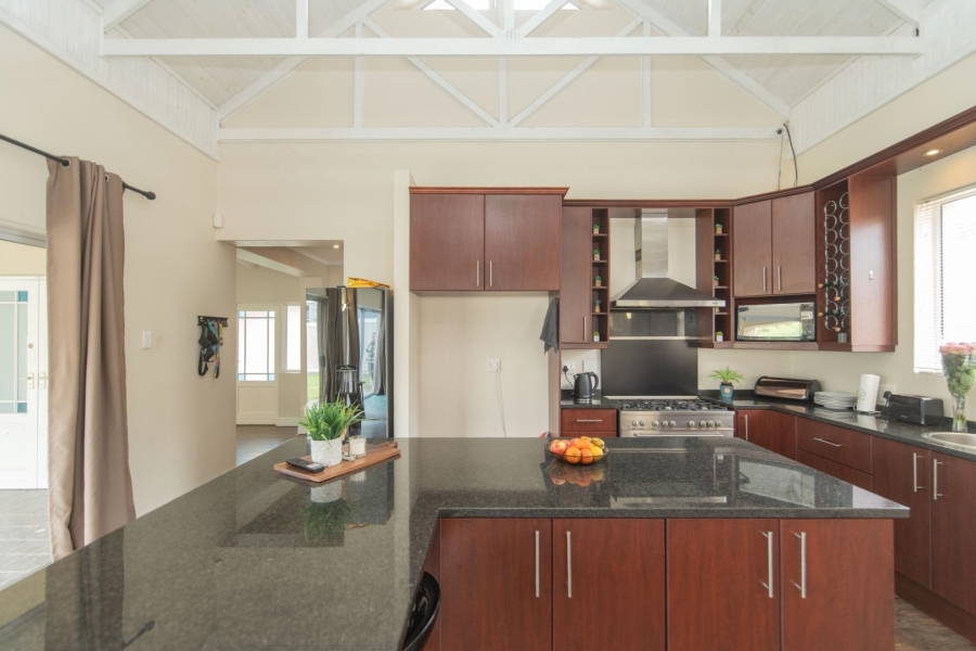 4 Bedroom Property for Sale in Walmer Heights Eastern Cape